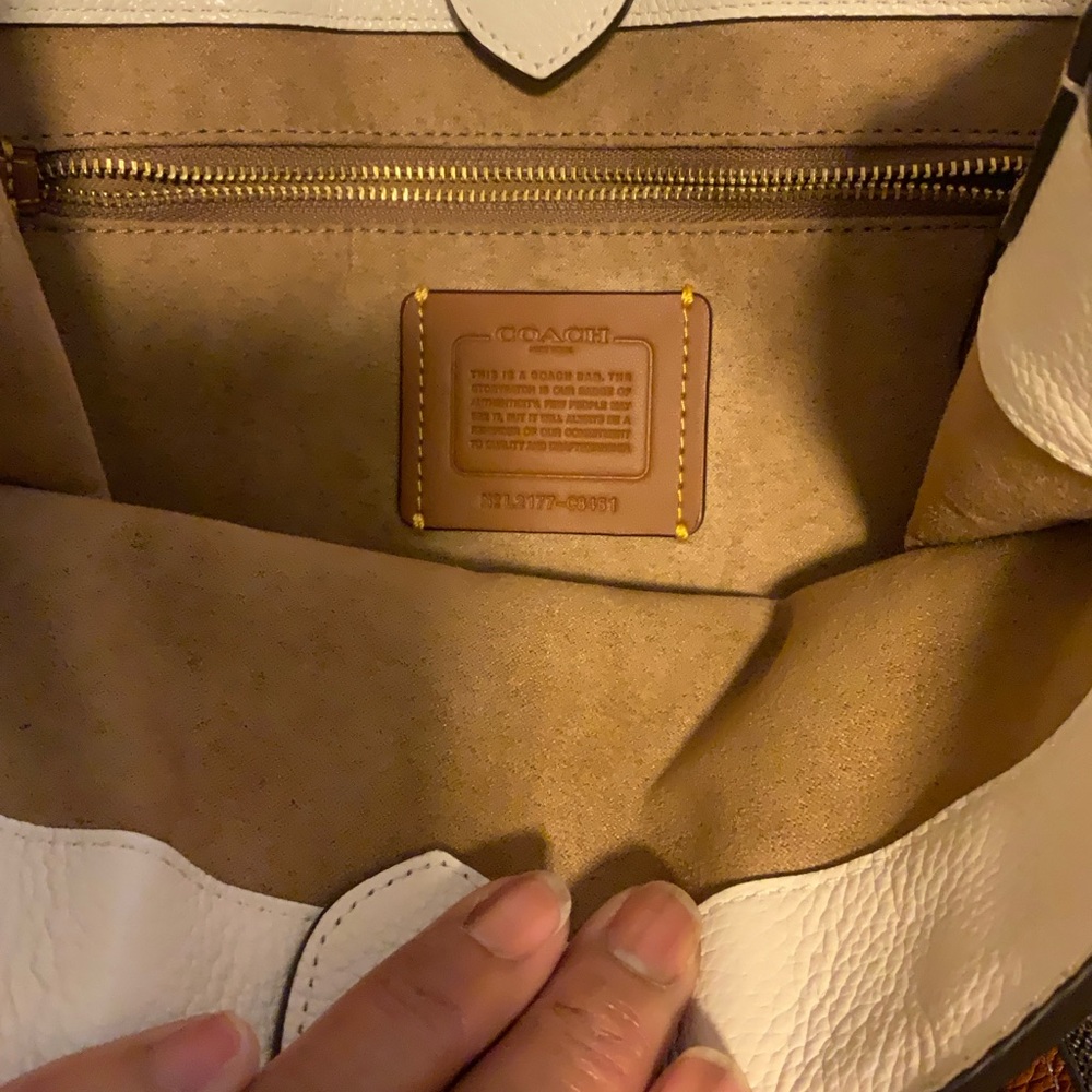 Coach Dempsey Tote reasonable offers only - Picture 4 of 6